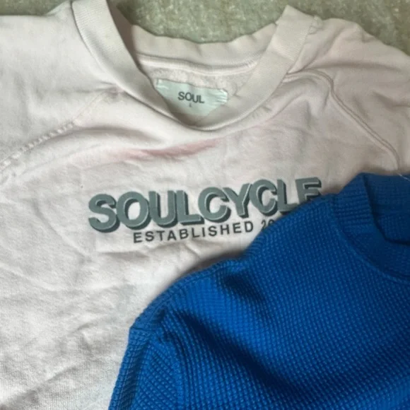 Soulcycle and Barry’s Bundle - Picture 5 of 6